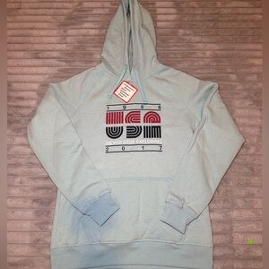 *NWT* Women’s The North Face Hoodie